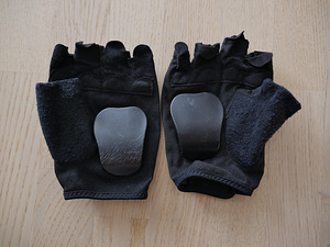 Kaitsmed 2 REDLINE RACE KNEE GUARDS - L (2 foto / 2)