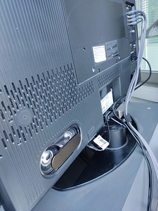 Philips 37PFL9603H Ambilight (3 foto / 4)