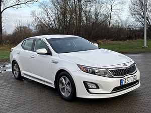 Kia Optima hübriid (2 foto / 6)