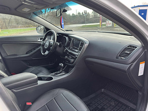 Kia Optima hübriid (6 foto / 6)