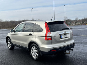 Honda CR-V (3 foto / 9)