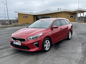 Kia Ceed (1 foto / 13)