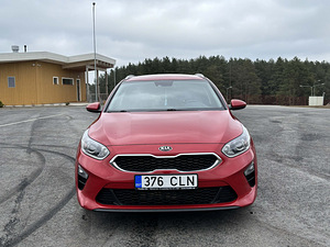 Kia Ceed (3 foto / 13)