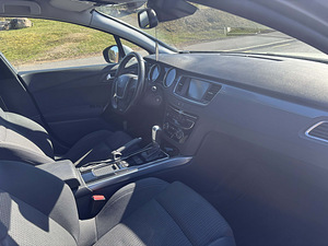 Peugeot 508 (6 фото из 7)