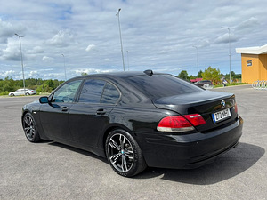 BMW 730 (3 foto / 6)