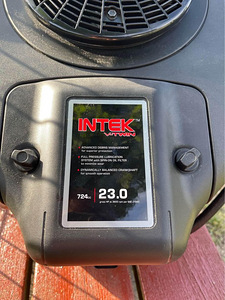 Новый! Двигатель Briggs & Stratton V-Twin 23.0HJ (5 фото из 7)