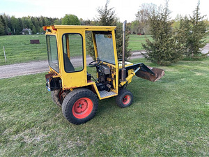 Väiketraktor Hakotrac 490 (3 foto / 8)