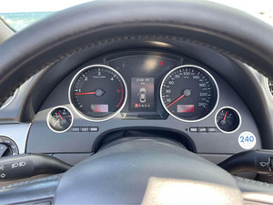 Audi A4 Cabrio 3.0 171kW (10 foto / 10)