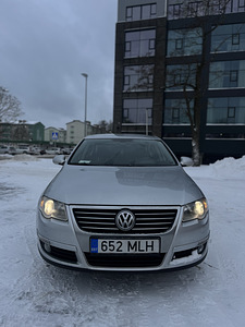 Volkswagen Passat Highline 2.0 147kW (4 foto / 7)
