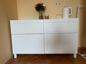 IKEA BESTÅ panipaik uste/sahtliga, 120x42x74 cm (1 foto / 1)