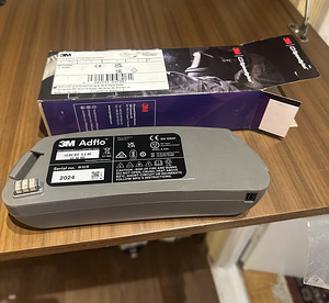 Продам аккумулятор Speedglas (1 фото из 2)