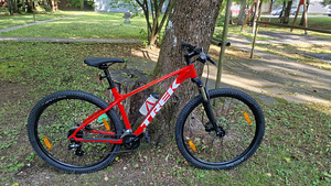 Trek Marlin 5 (2 фото из 4)