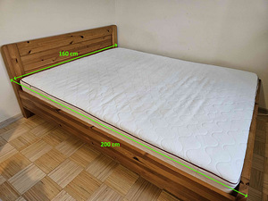 Двуспальная кровать из соснового дерева и матрас Sleepwell
