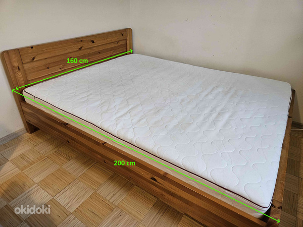 Двуспальная кровать из соснового дерева и матрас Sleepwell (фото #1)