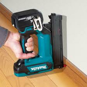 UUS Makita DFN350z akuliistupüstol (2 foto / 2)