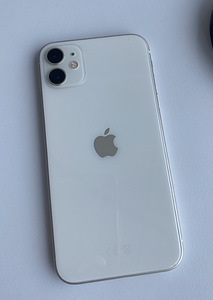 iPhone 11 64 ГБ (1 фото из 3)