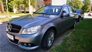 MB C 200 CDI универсал (2 фото из 10)