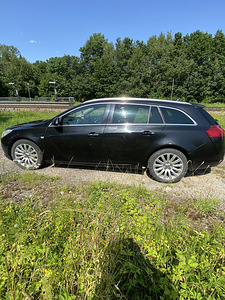Opel insignia (6 фото из 9)