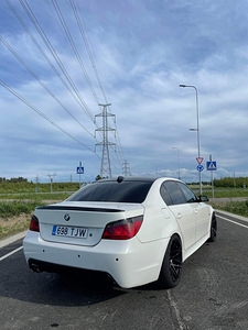 ПРОДАЕТСЯ BMW E60 525D 145kw (оригинал) LCI 2007 г. (3 фото из 12)