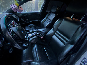 ПРОДАЕТСЯ BMW E60 525D 145kw (оригинал) LCI 2007 г. (9 фото из 12)