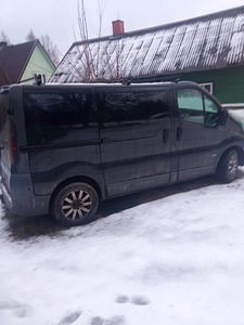 Opel Vivaro (2 foto / 4)