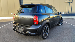 M: Mini Cooper S JOHN WORKS 2015 1.6 140kw (6 foto / 15)