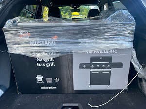 Продается газовый гриль Mustang Nashville 4+1. (2 фото из 4)