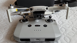 Väga heas korras DJI Mini 2 Fly More Combo (2 foto / 2)