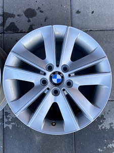 BMW Style 141 5x120 7x17 (2 foto / 6)