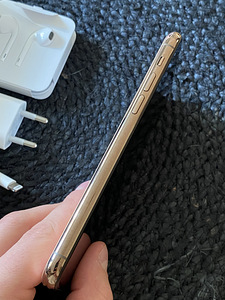 iPhone 11 Pro 64 ГБ, золотой (4 фото из 7)