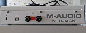M-Audio M-Track II (3 foto / 3)