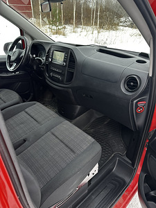 Mercedes-benz Vito 4X4 2020 (11 foto / 15)