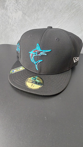 Nokkamüts New ERA Miami Dolphins,Size 62,5 cm (1 foto / 1)