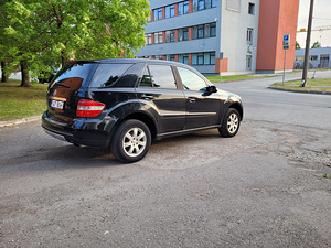 Мерседес-Бенц ML350 4matic 200квт (6 фото из 7)