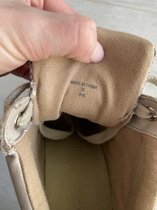 Guess wedge jalatsid suurus 35 (5 foto / 5)