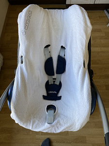 Maxi-Cosi CabrioFix turvahäll (3 foto / 4)