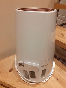 Niisutaja Philips 3000 (2 foto / 2)