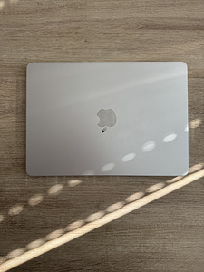 Apple MacBook Air 13 M2 (2022) 256GB SWE (2 foto / 4)