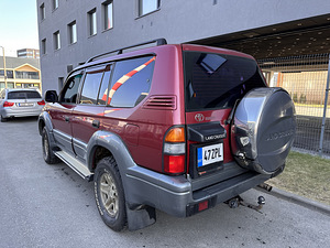 Toyota Land Cruiser 90 (4 foto / 14)