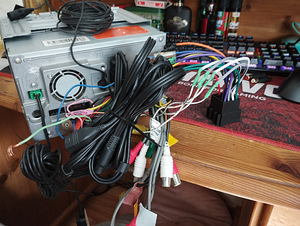 Pioneer Avic-f10BT (10 foto / 10)