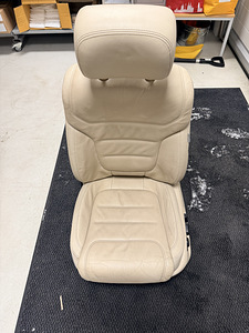 Touareg juhiiste сиденье (2 фото из 5)