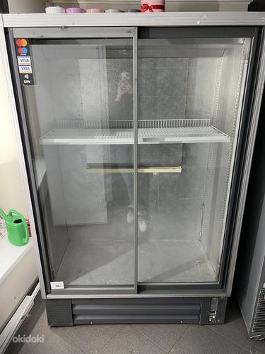 Продам большой холодильник (фото #1)