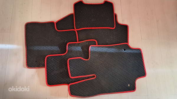 Комплект напольных ковриков Toyota RAV4 XA50 + коврик в бага (фото #1)