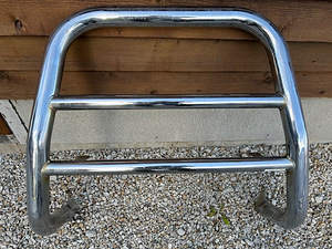 Nissan Patrol-känguru raud (1 foto / 2)