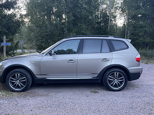 BMW X3 3.0 sd 210kw (4 foto / 12)