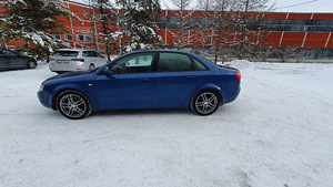Audi A4 3.0 Quattro (4 foto / 6)
