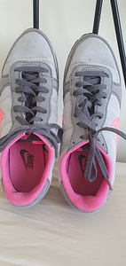 Nike tossud s41 (26.5cm) (3 foto / 3)