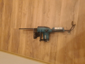 Makita (3 фото из 3)