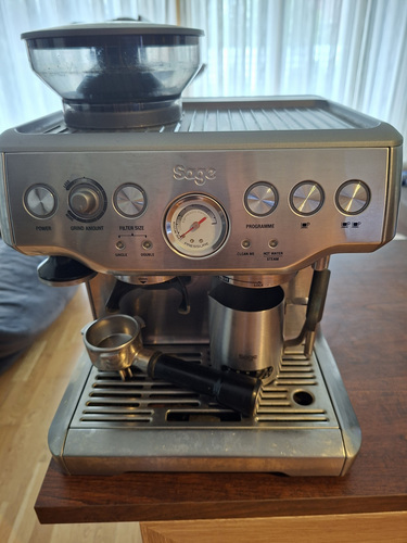 Sage the Barista Express (Kohvimasin)