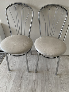 Müüa toolid (2 foto / 2)